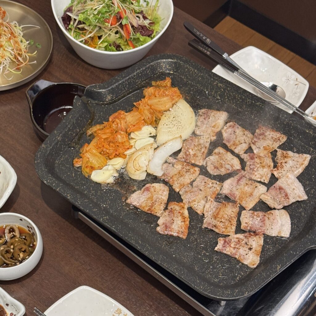 韓国料理 身土不二 サムギョプサル